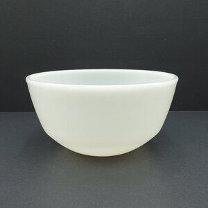 Anchor Hocking Fire King 7" White Milk Glass MIxing Serving Bowl
